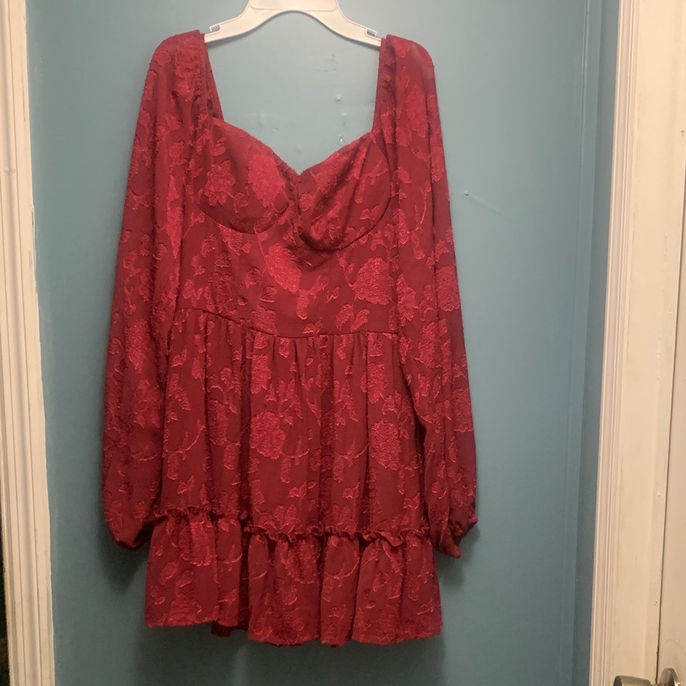 Windsor Women's Red Textured Long-Sleeve Mini Dress - Picture 2 of 6